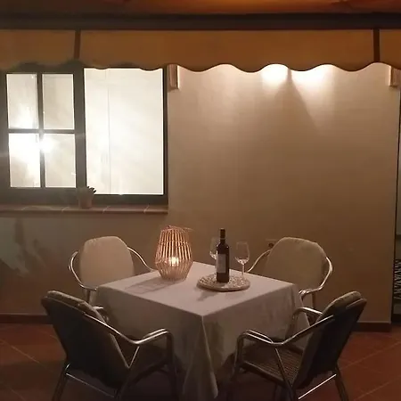 Casa Rodriguez Iii 公寓 *